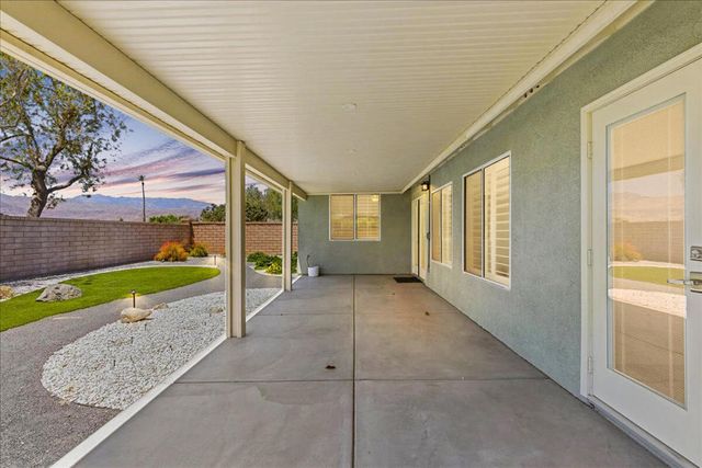 73581 Heatherwood Drive, Palm Desert, CA 92211