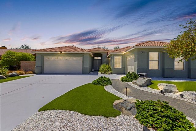 73581 Heatherwood Drive, Palm Desert, CA 92211