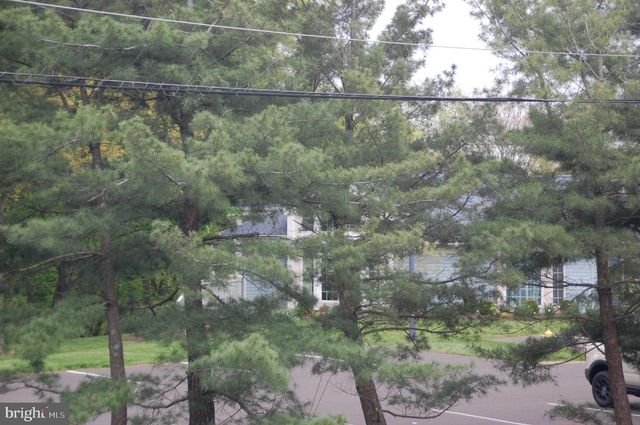 316 HIDDEN SPRINGS DR, Souderton, PA 18964