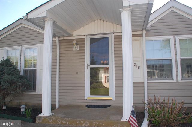 316 HIDDEN SPRINGS DR, Souderton, PA 18964