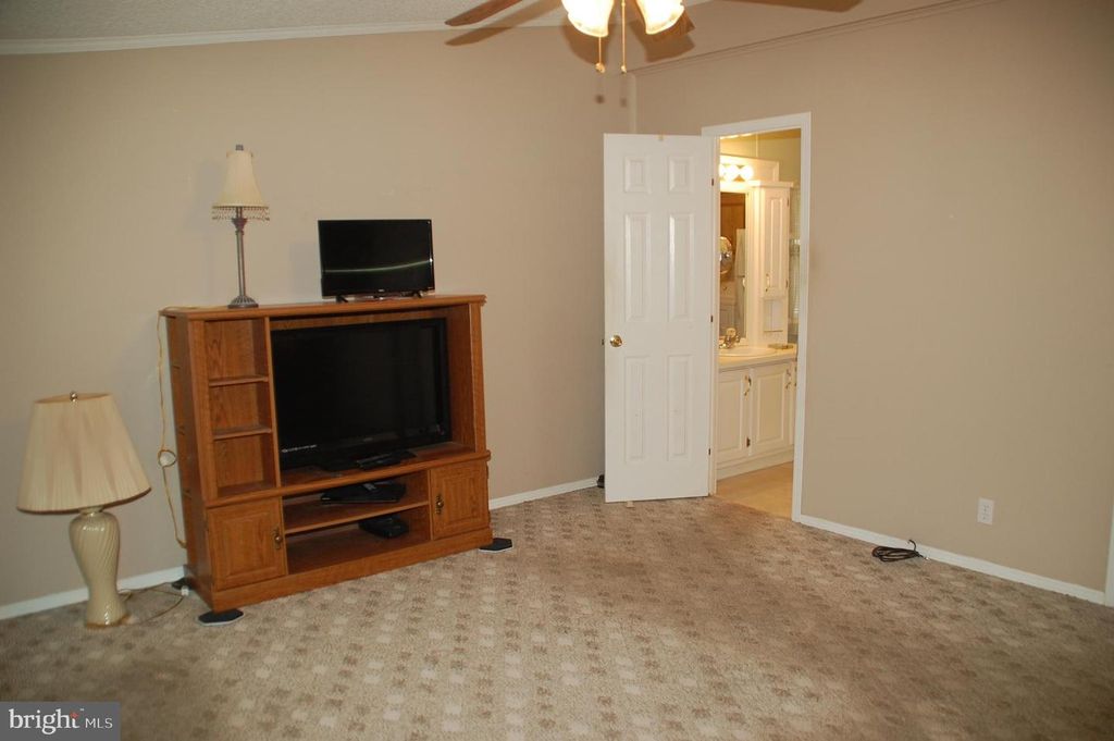 Image 22 of property listing at 316 HIDDEN SPRINGS DR, Souderton, PA 18964
