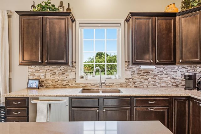 1001 Ballater Drive, Delaware, OH 43015