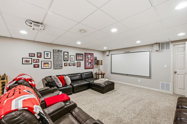 1001 Ballater Drive, Delaware, OH 43015