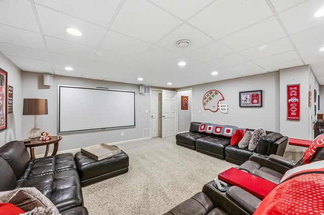 1001 Ballater Drive, Delaware, OH 43015