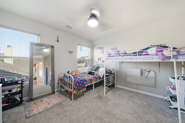 215 W 52nd Street, Sand Springs, OK 74063