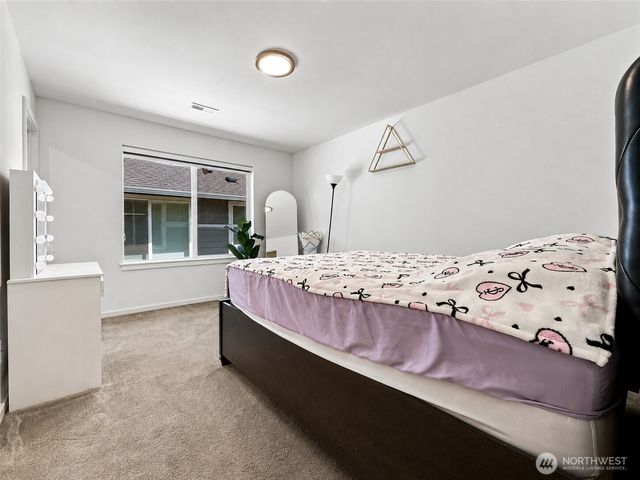 32976 Cedar Avenue SE, Black Diamond, WA 98010