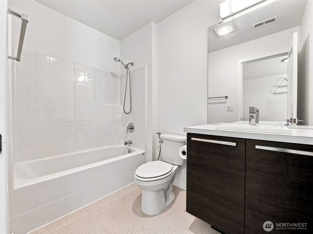 32976 Cedar Avenue SE, Black Diamond, WA 98010