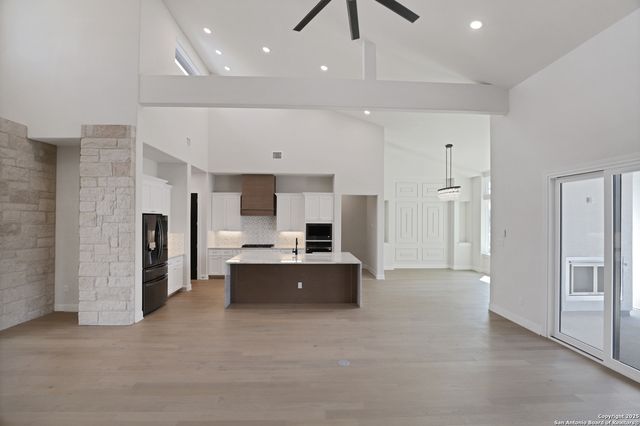 775 Maximino Ridge, Bulverde, TX 78163