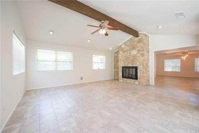 2902 Silverleaf DR, Austin, TX 78757