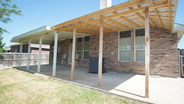 926 Timber Oaks Lane, Arlington, TX 76010