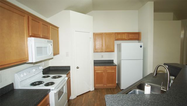 926 Timber Oaks Lane, Arlington, TX 76010