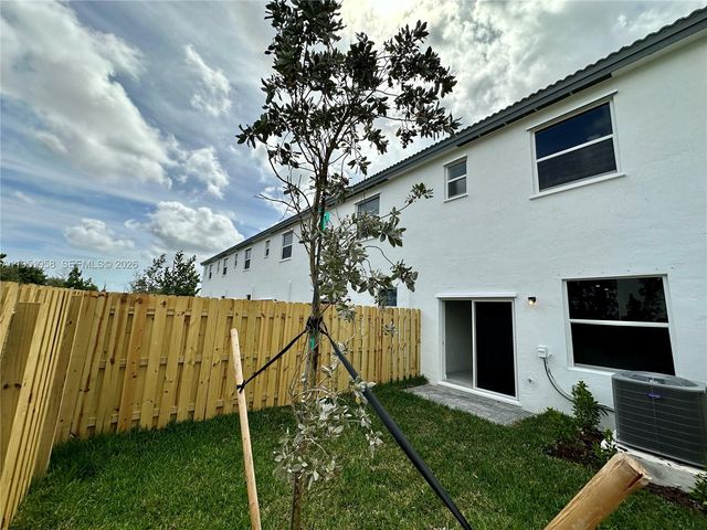 29229 SW 162nd Ct ., Homestead, FL 33033