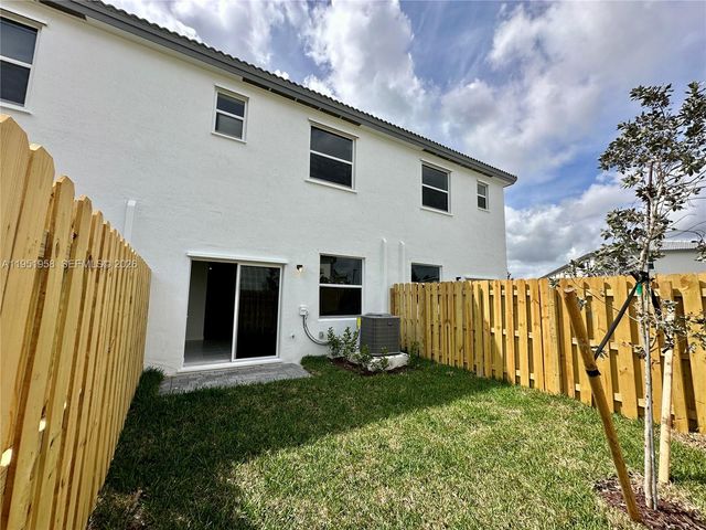 29229 SW 162nd Ct ., Homestead, FL 33033