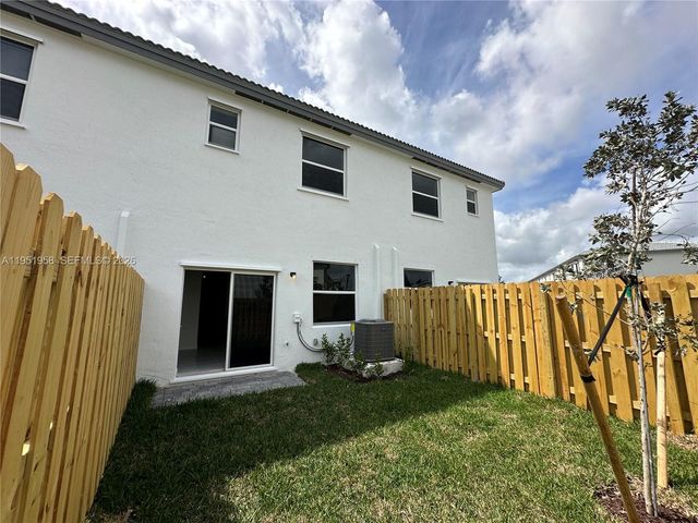 29229 SW 162nd Ct ., Homestead, FL 33033