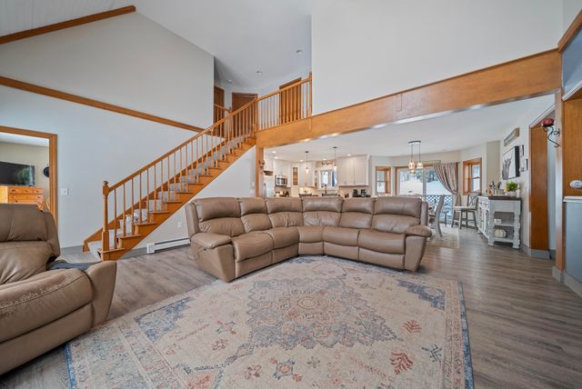 88 Old Town Road Extension, Epsom, NH 03234