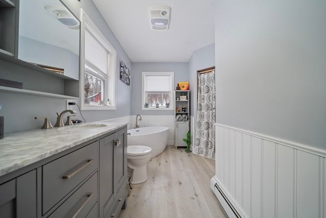 88 Old Town Road Extension, Epsom, NH 03234