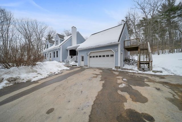 88 Old Town Road Extension, Epsom, NH 03234