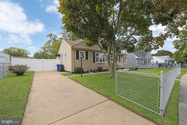 26 BELAIR AVE, Maple Shade, NJ 08052