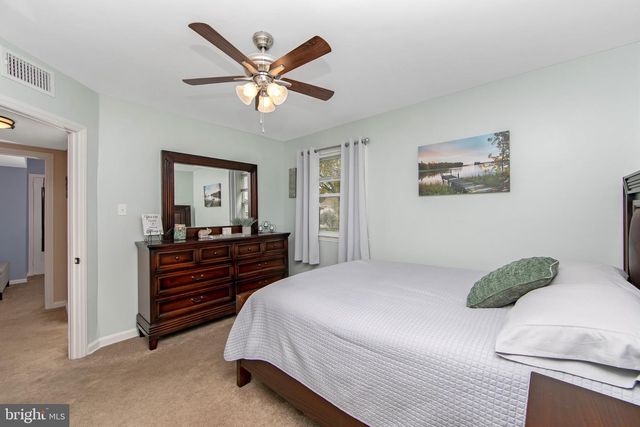 26 BELAIR AVE, Maple Shade, NJ 08052