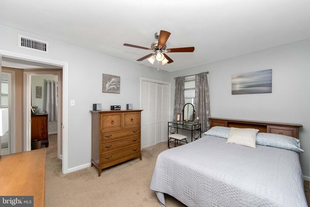 26 BELAIR AVE, Maple Shade, NJ 08052