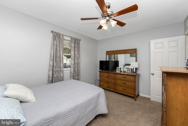 26 BELAIR AVE, Maple Shade, NJ 08052