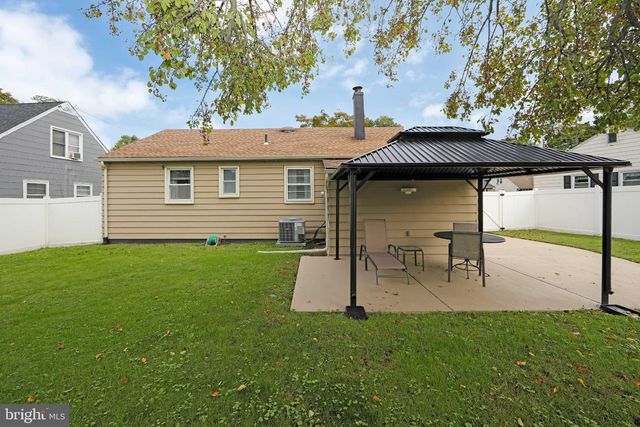 26 BELAIR AVE, Maple Shade, NJ 08052