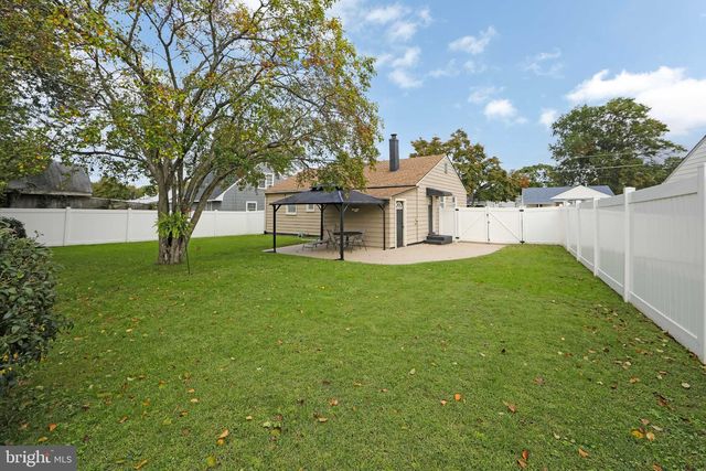 26 BELAIR AVE, Maple Shade, NJ 08052