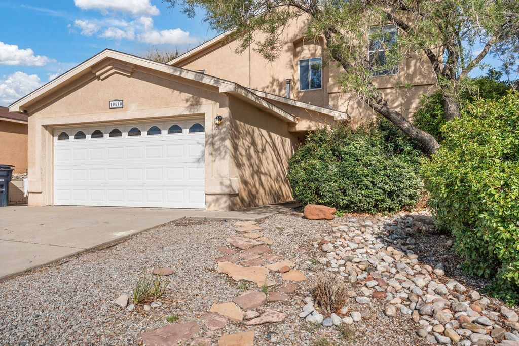 10540 MONTE ROSSO Place NW, Albuquerque, NM 87114