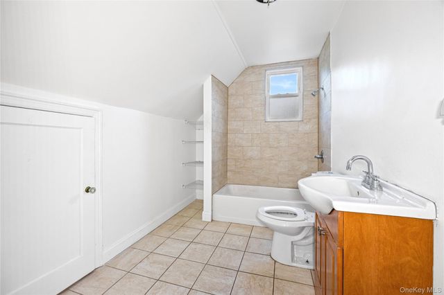 674 Henry Street, Uniondale, NY 11553