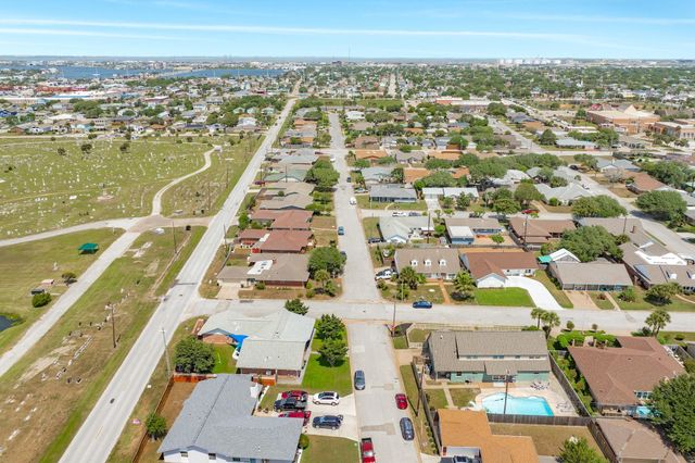 5525 Ibis Drive, Galveston, TX 77551