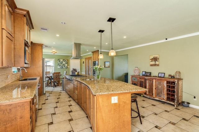 5525 Ibis Drive, Galveston, TX 77551