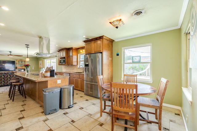 5525 Ibis Drive, Galveston, TX 77551