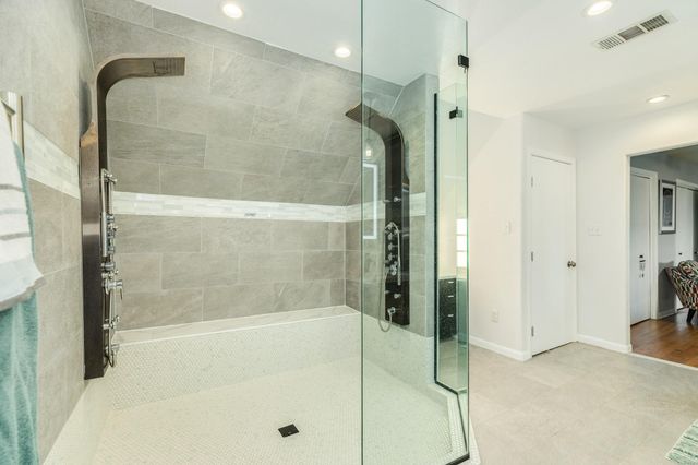 5525 Ibis Drive, Galveston, TX 77551