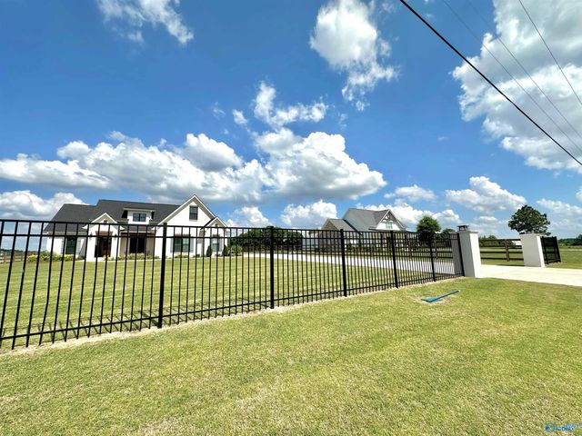 17258 Shaw Road, Athens, AL 35611
