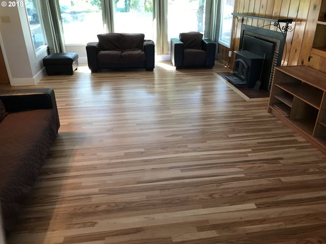 13275 Sw DAVIES Rd, Beaverton, OR 97008