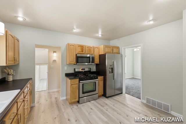 1438 Pennoyer Avenue, Grand Haven, MI 49417