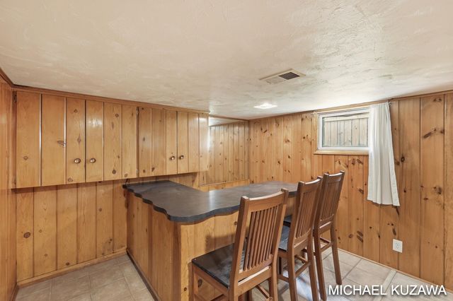 1438 Pennoyer Avenue, Grand Haven, MI 49417