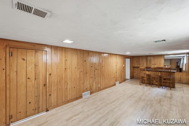 1438 Pennoyer Avenue, Grand Haven, MI 49417