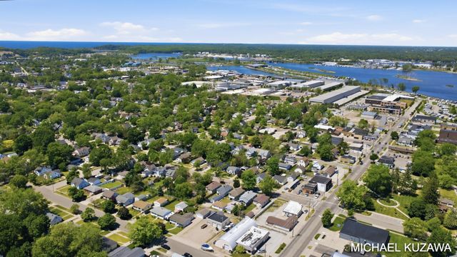 1438 Pennoyer Avenue, Grand Haven, MI 49417