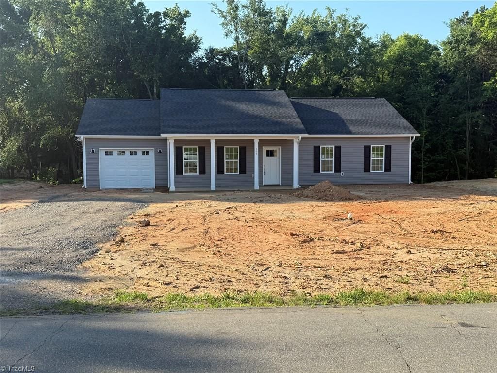 106 Meta Breeze Lane, Mocksville, NC 27028