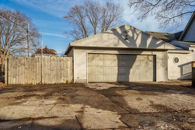 1123 Portland Avenue, Beloit, WI 53511