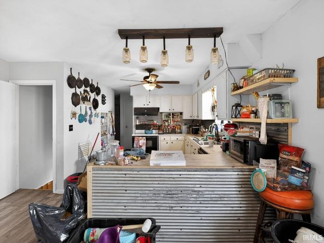 5012 Helmuth Avenue, Evansville, IN 47715