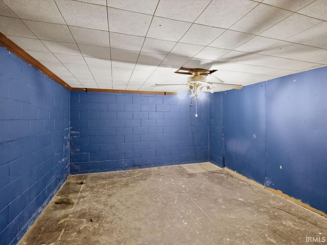 5012 Helmuth Avenue, Evansville, IN 47715