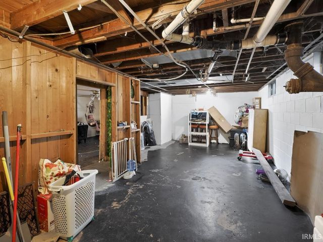 5012 Helmuth Avenue, Evansville, IN 47715