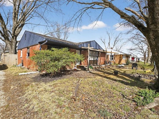 5012 Helmuth Avenue, Evansville, IN 47715