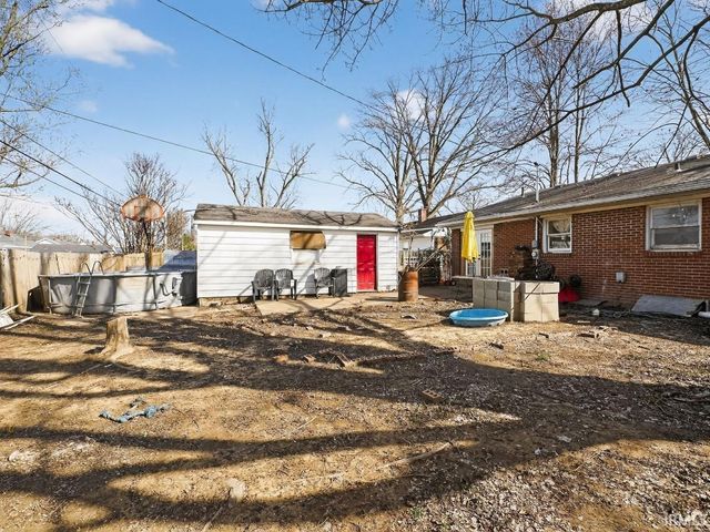 5012 Helmuth Avenue, Evansville, IN 47715