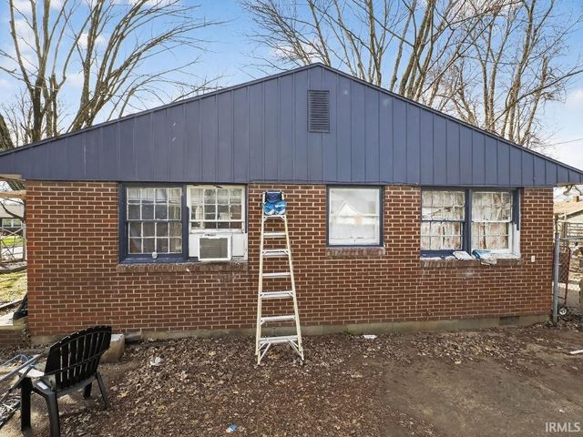 5012 Helmuth Avenue, Evansville, IN 47715