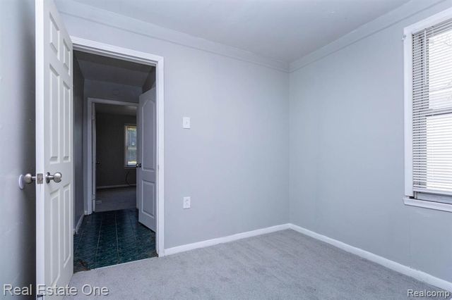 6390 Vaughan Street, Detroit, MI 48228