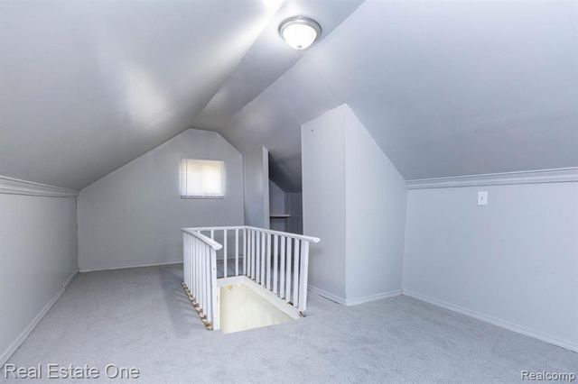 6390 Vaughan Street, Detroit, MI 48228