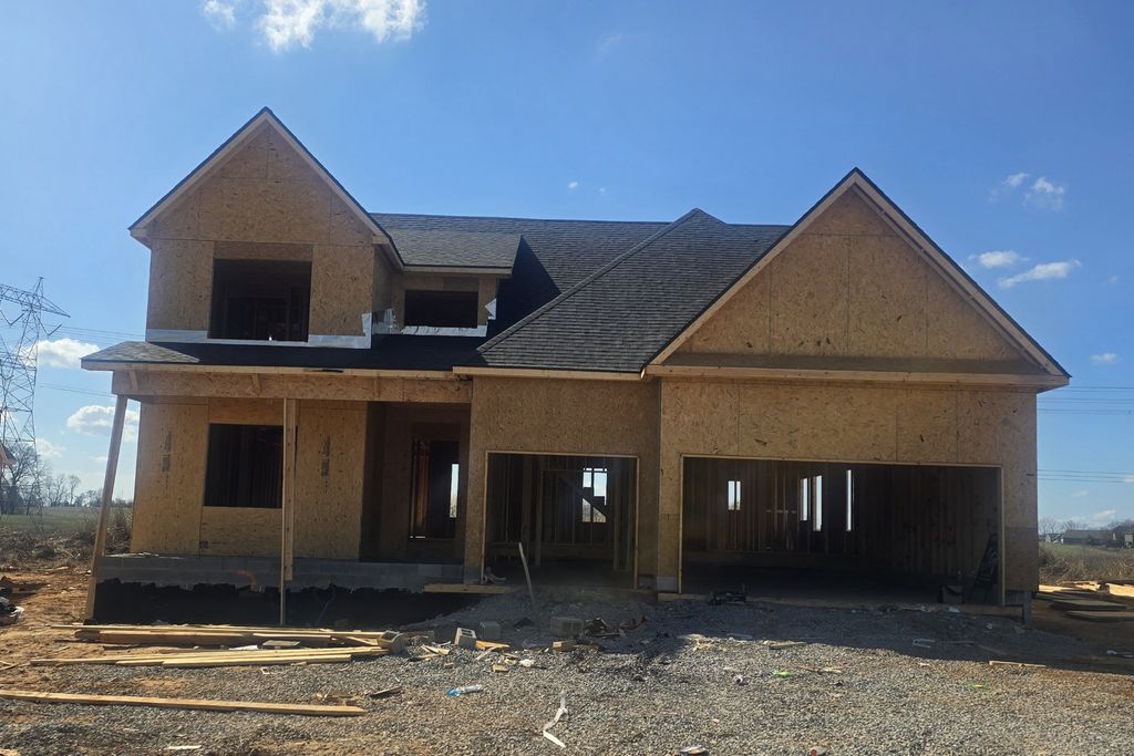 226 Low Plains Ln, Clarksville, TN 37043